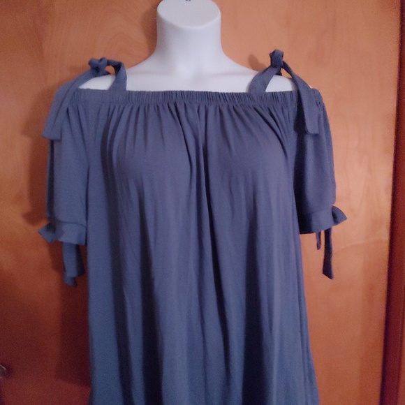 Lane Bryant Tops - NWOT Lane Bryant Off Shoulder Tee